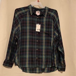 3/$20 So juniors size XL shirt.